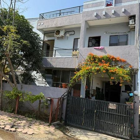 My Special House Homestay Nipania, Indore Exteriör bild